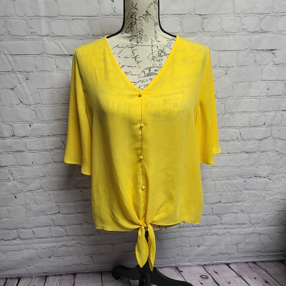 Size large tops. Cable and Guage, Liz Lang, APT 9  073 - Picture 3 of 4